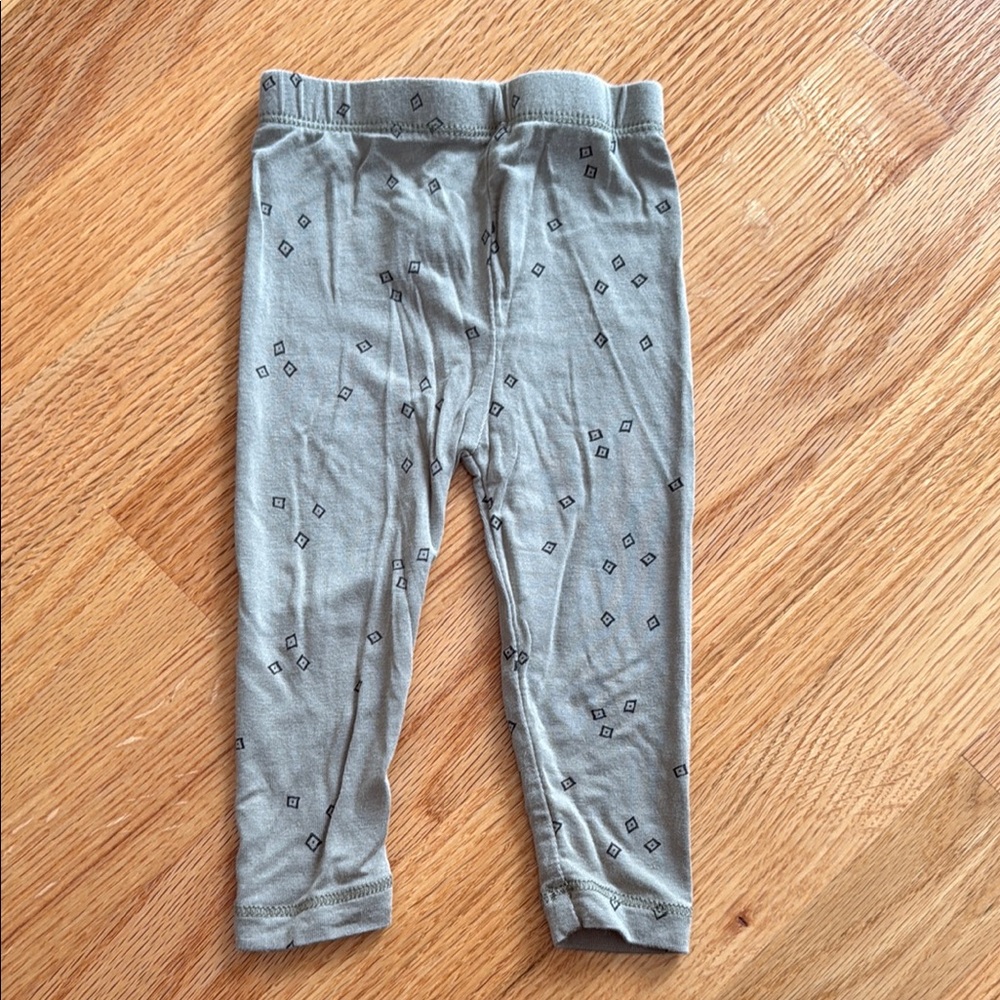 Quincy Mae Gray Leggings Soft Stretchy Bottoms